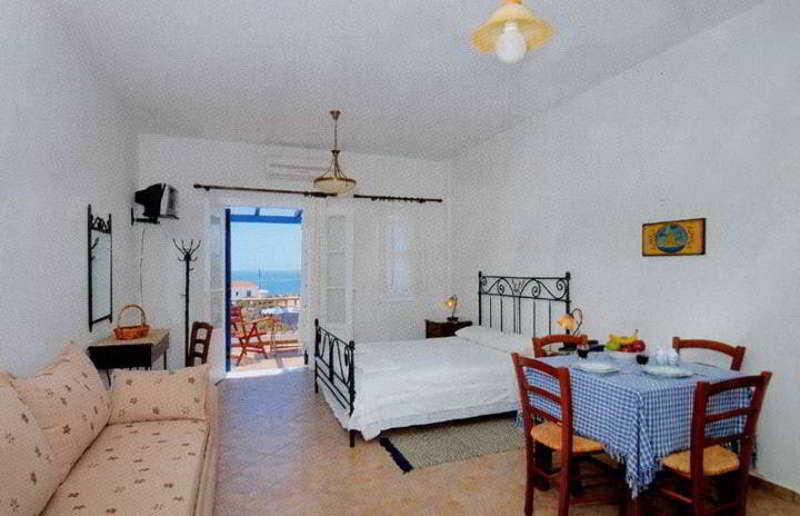 Akrotiri Hotel Platiá Ámosz Kültér fotó