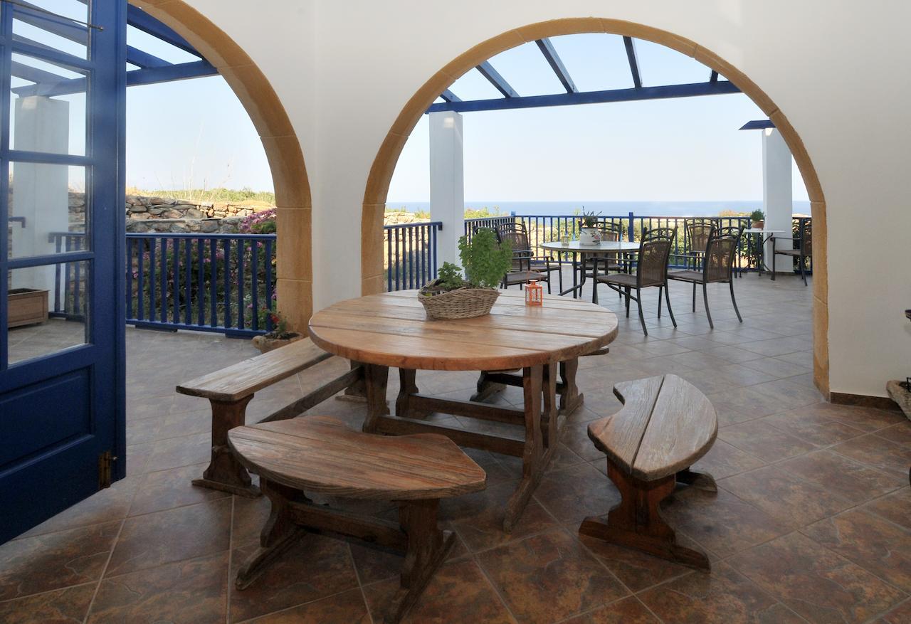 Akrotiri Hotel Platiá Ámosz Kültér fotó