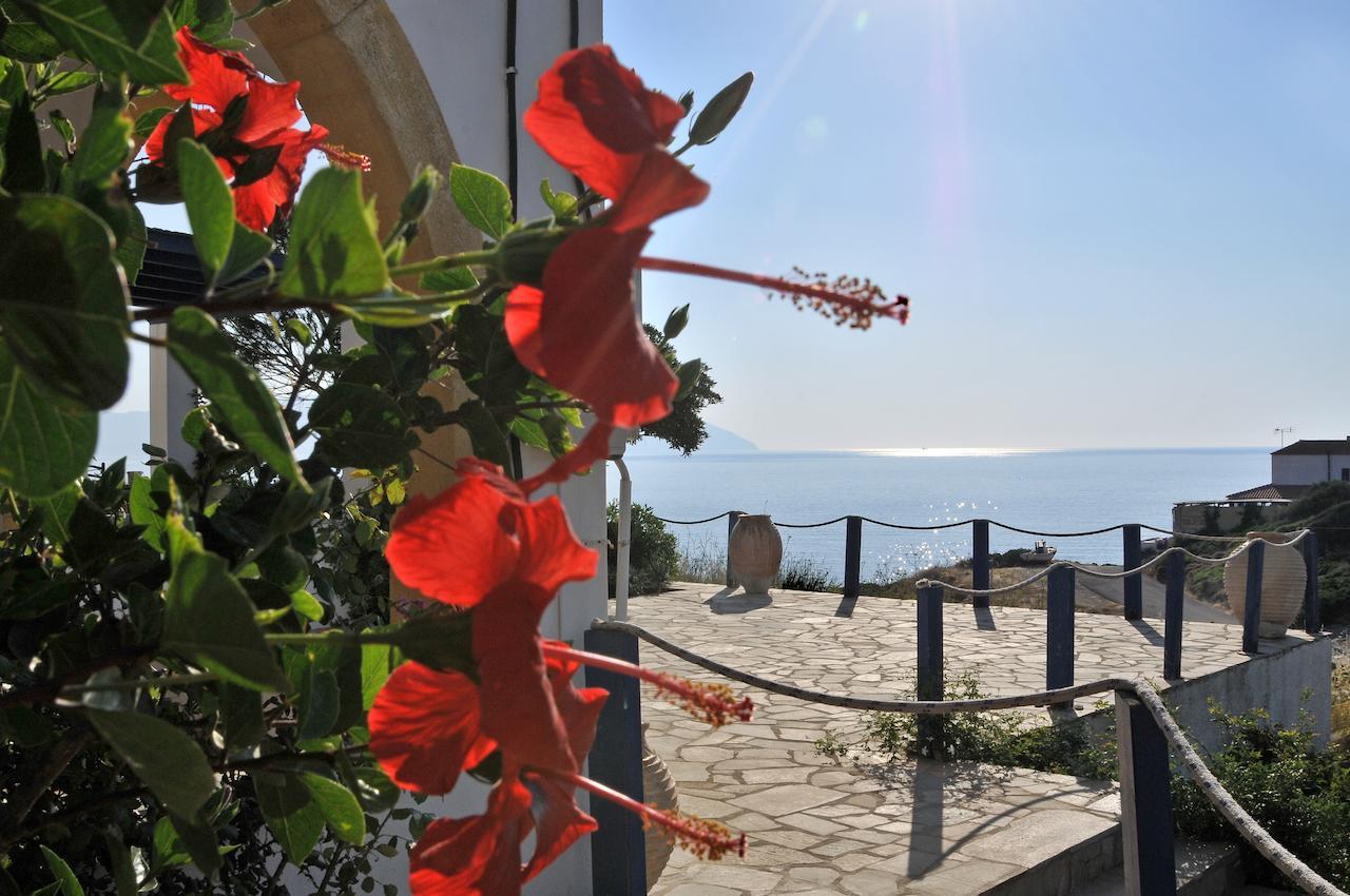 Akrotiri Hotel Platiá Ámosz Kültér fotó